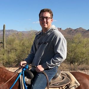 Meet your Posher, Levi